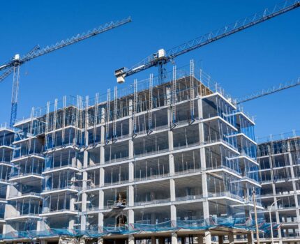 ¿Cómo se soluciona el problema de la vivienda? – Javier Pérez Cueva